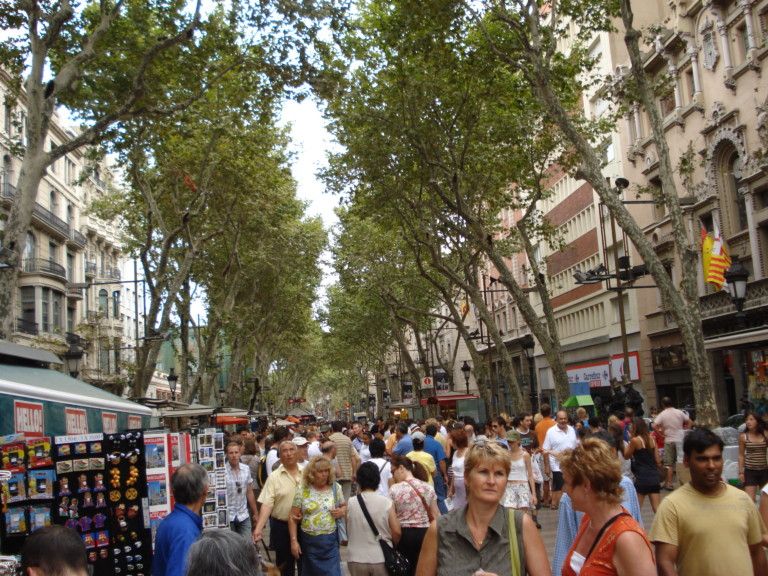 La Rambla- glowna ulica Barcelony, spacer po mieście Barcelona